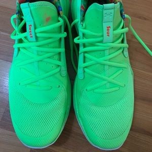 Steph Curry Sour Patch Green Worn Once Size 13